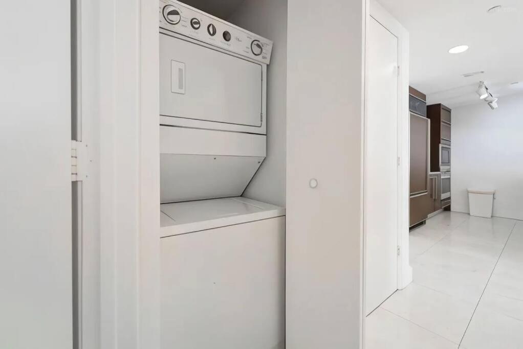 W Hotel Luxury High Rise Μαϊάμι Εξωτερικό φωτογραφία